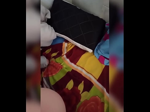 ❤️ Mening xonadoshim uyda yolg'iz qoladi, chunki eri ta'tilga ketadi va men uni sikish va eshagini sut bilan to'ldirish imkoniyatidan foydalanaman Super seks uz.4k-porno.ru ️❤
